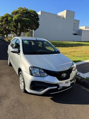 TOYOTA ETIOS 1.5 X PLUS 16V FLEX 4P AUTOMÁTICO TOYOTA ETIOS 1.5 X PLUS 16V FLEX 4P AUTOMÁTICO